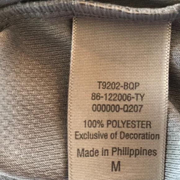 NWOT Champion Athletic T-shirt SIZE M - Picture 3 of 3